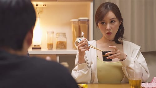 Chị đẹp xuống nước "chiều" em trai đang tuổi dậy thì Honoka Ashina